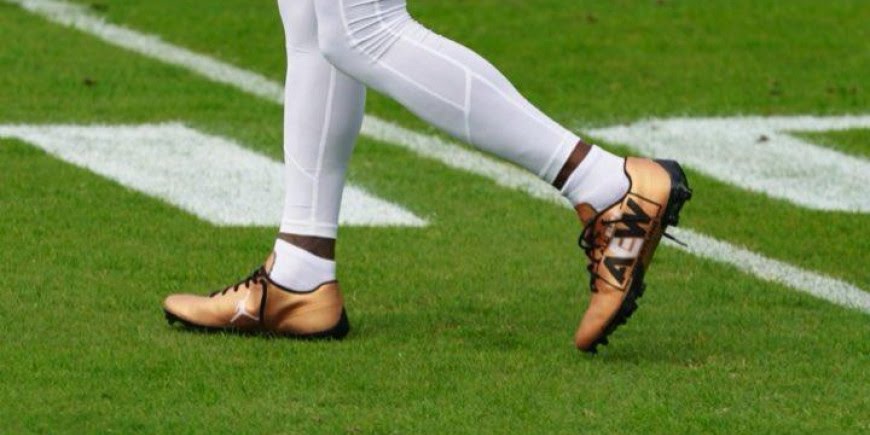 Built In Buffalo - Stefon Diggs - no sleeves and rocking the Spider-Man  cleats! 